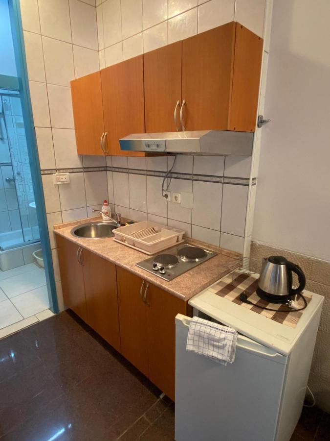 Blue Wave Apartments Турань Екстер'єр фото